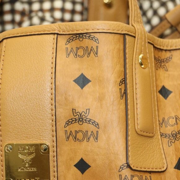 MCM Reversible Liz Shopper in Visetos - Cognac - Picture 8 of 16